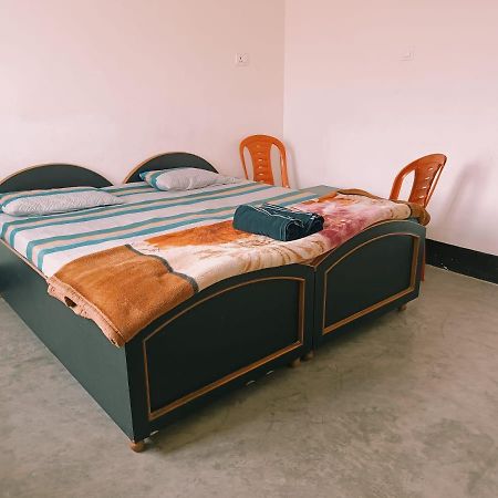 Kushinagar Kamla Guest House מראה חיצוני תמונה