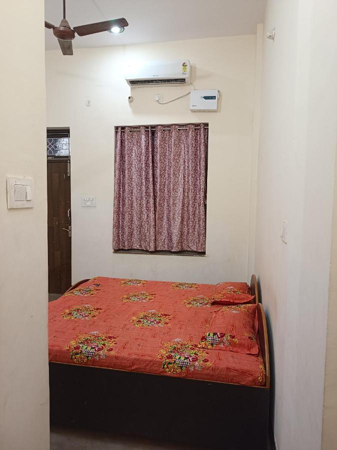 Kushinagar Kamla Guest House מראה חיצוני תמונה