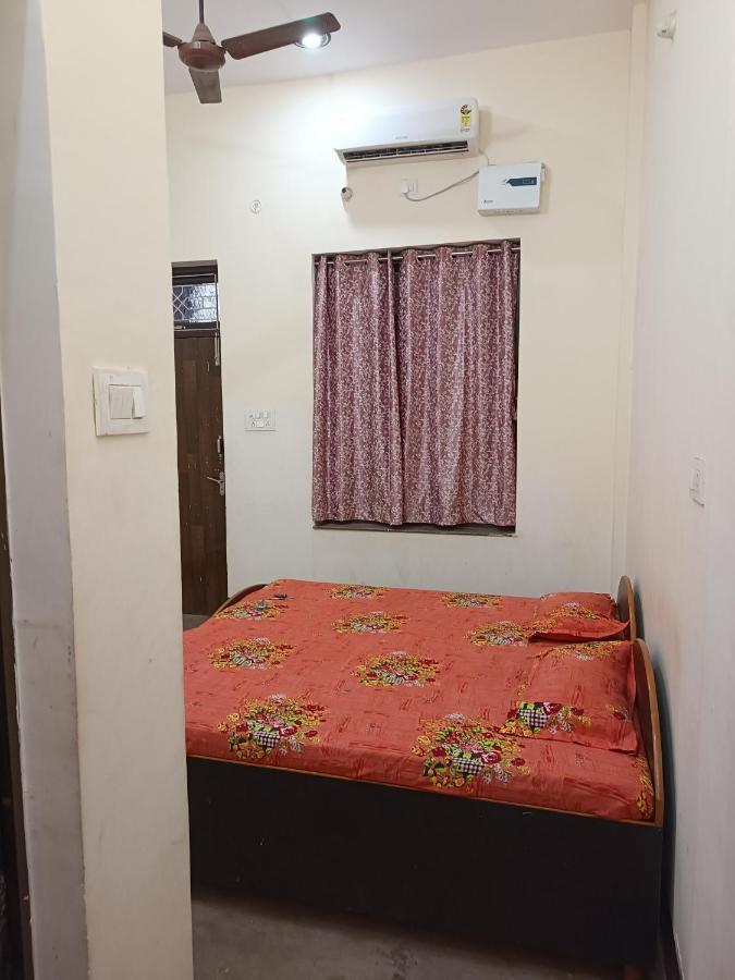 Kushinagar Kamla Guest House מראה חיצוני תמונה